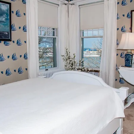 Harbor Knoll Bed & Breakfast-3